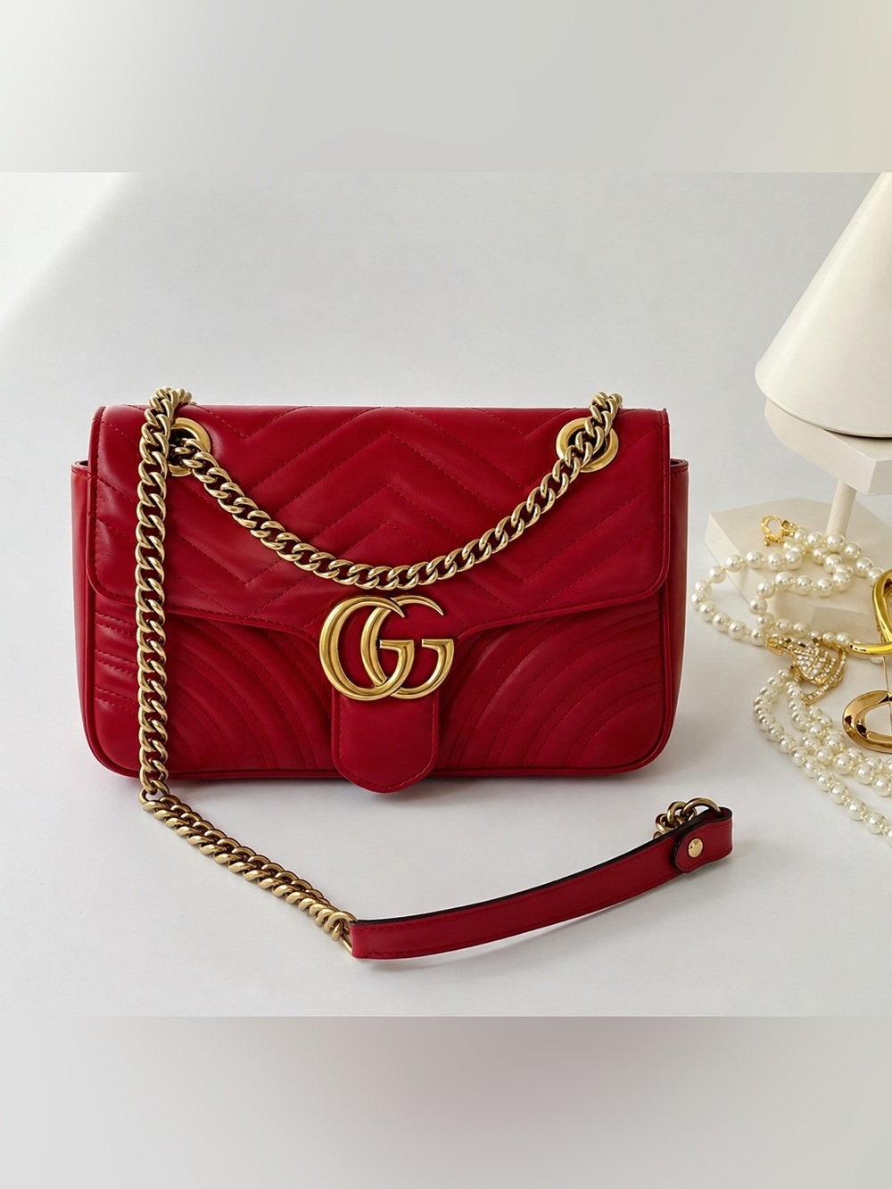 Gucci GG Marmont medium Red Matelassé Leather